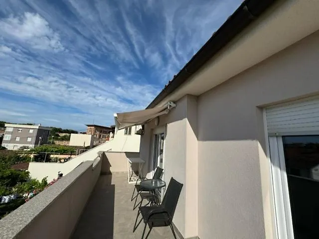 Apartment Elli - Parking, Garden, Bbq Pula 0*,  Chorwacja