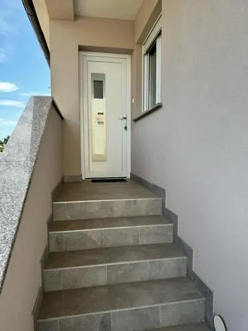 Apartment Elli - Parking, Garden, Bbq بولا