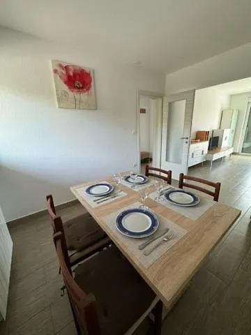 Apartment Elli - Parking, Garden, Bbq بولا كرواتيا
